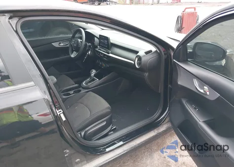 2022 Kia Forte Lxs z USA, uszkodzony, nr VIN 3KPF24AD8NE424781